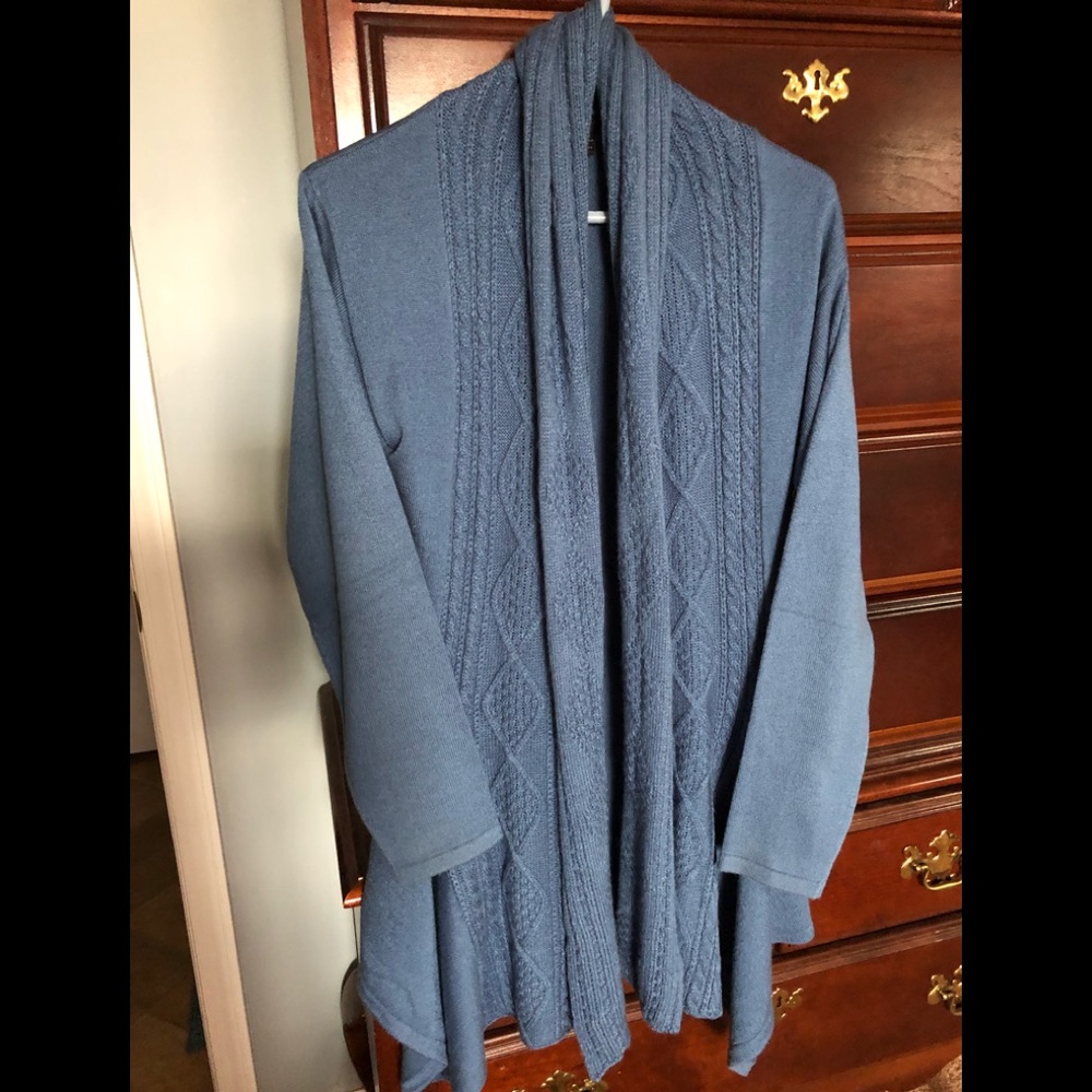 Tally Ho Cardigan - Picture 1 of 4